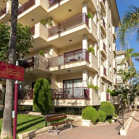 דירה Albir Confort 3 *